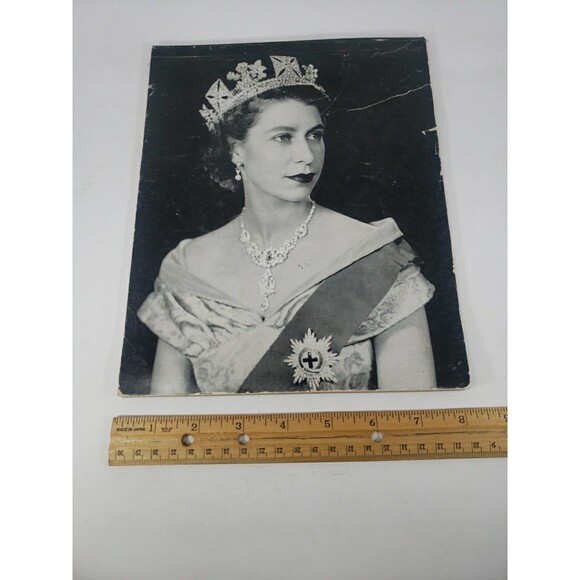 VTG 1950s Tablet Unlined Writing Drawing Paper with Photo of Queen Elizabeth II - Picture 11 of 12